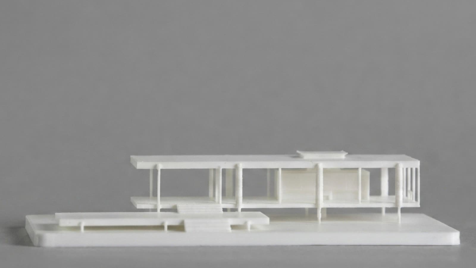 Farnsworth House