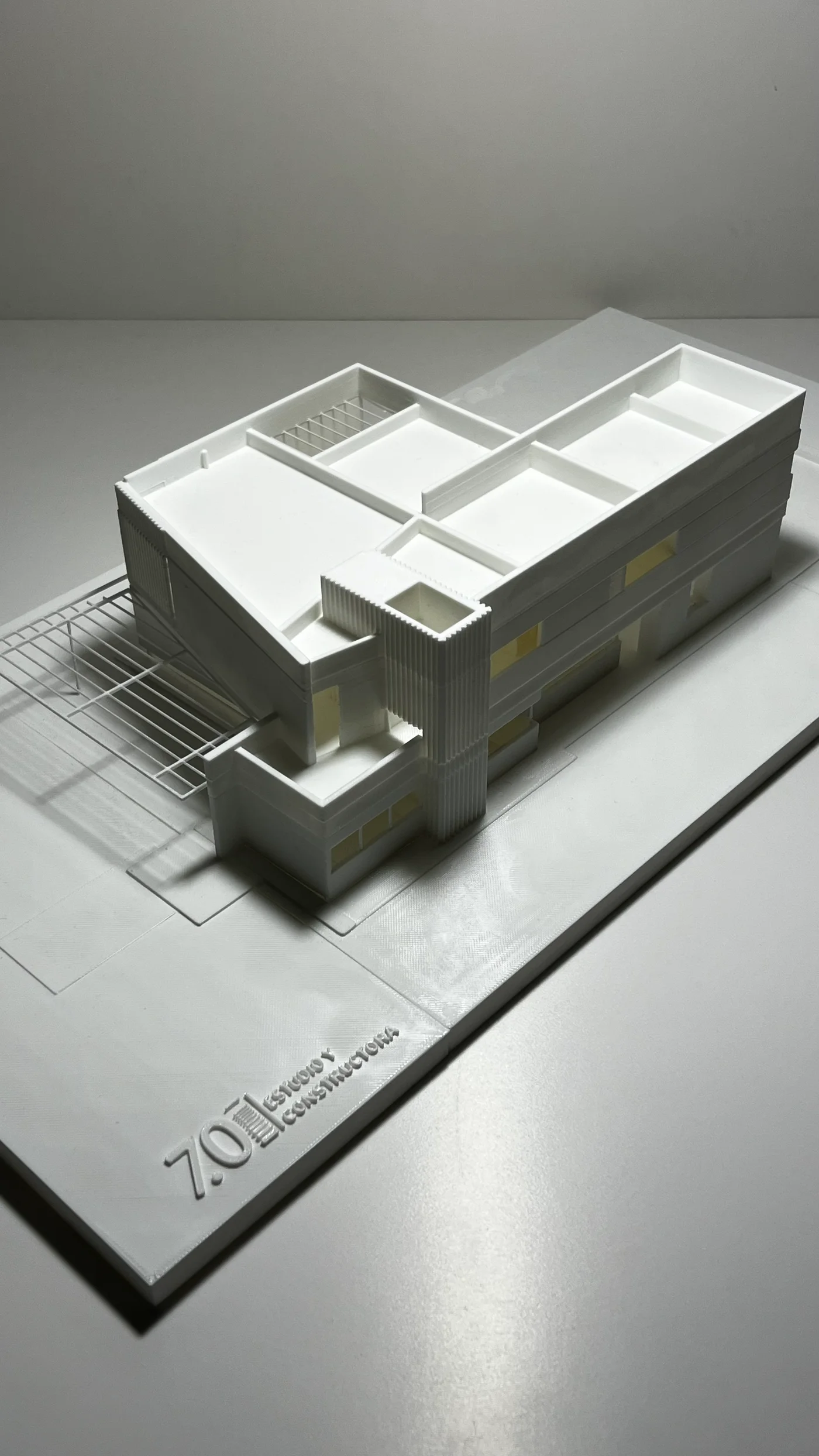 7.0 Estudio y Constructora